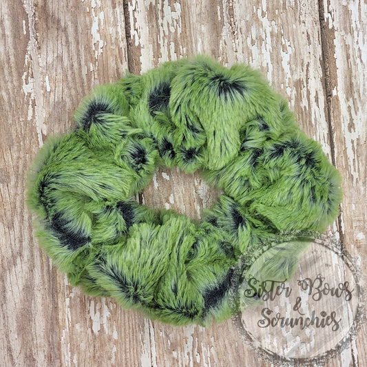 Frosted Lattice Black/Basil Luxe Minky Scrunchie