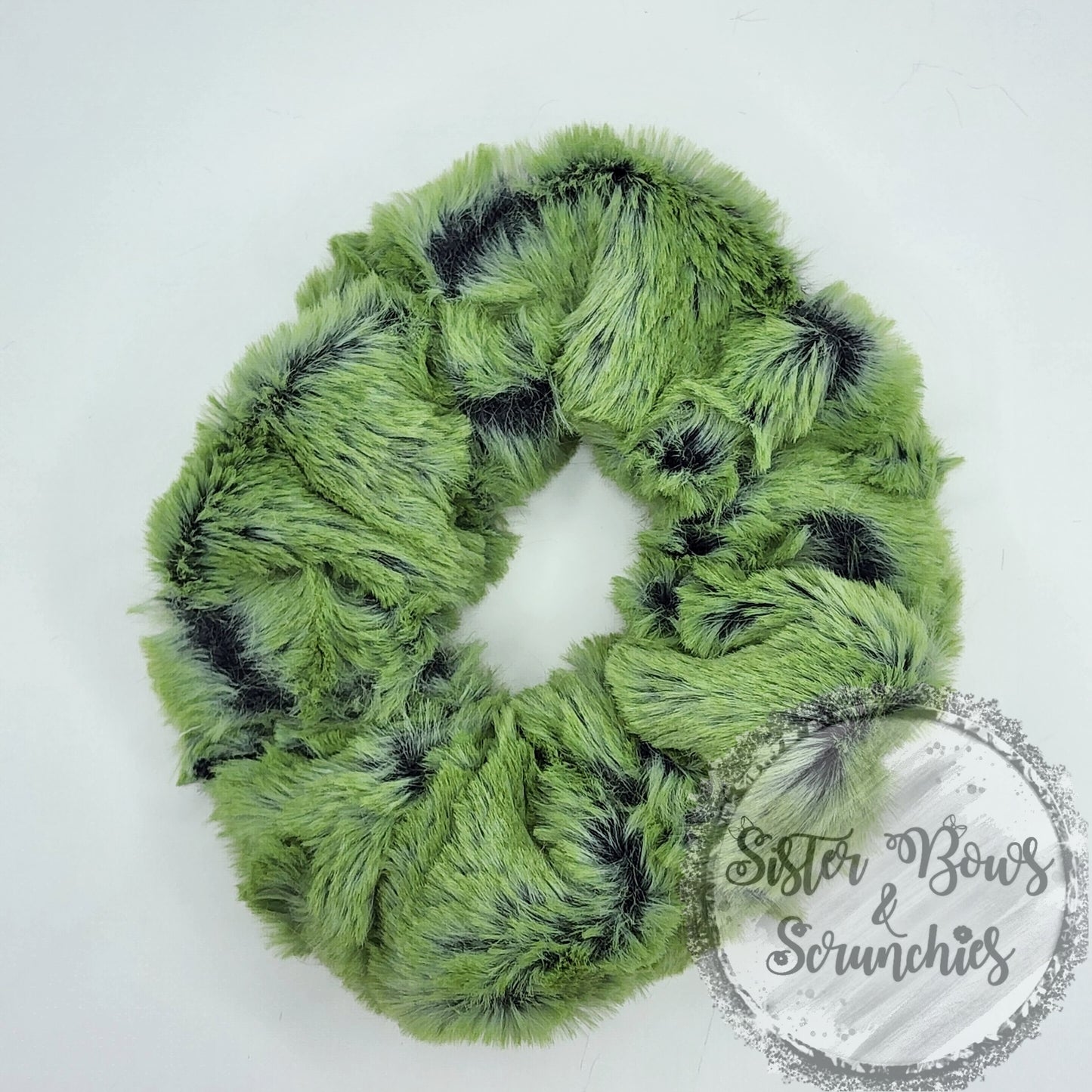 Frosted Lattice Black/Basil Luxe Minky Scrunchie