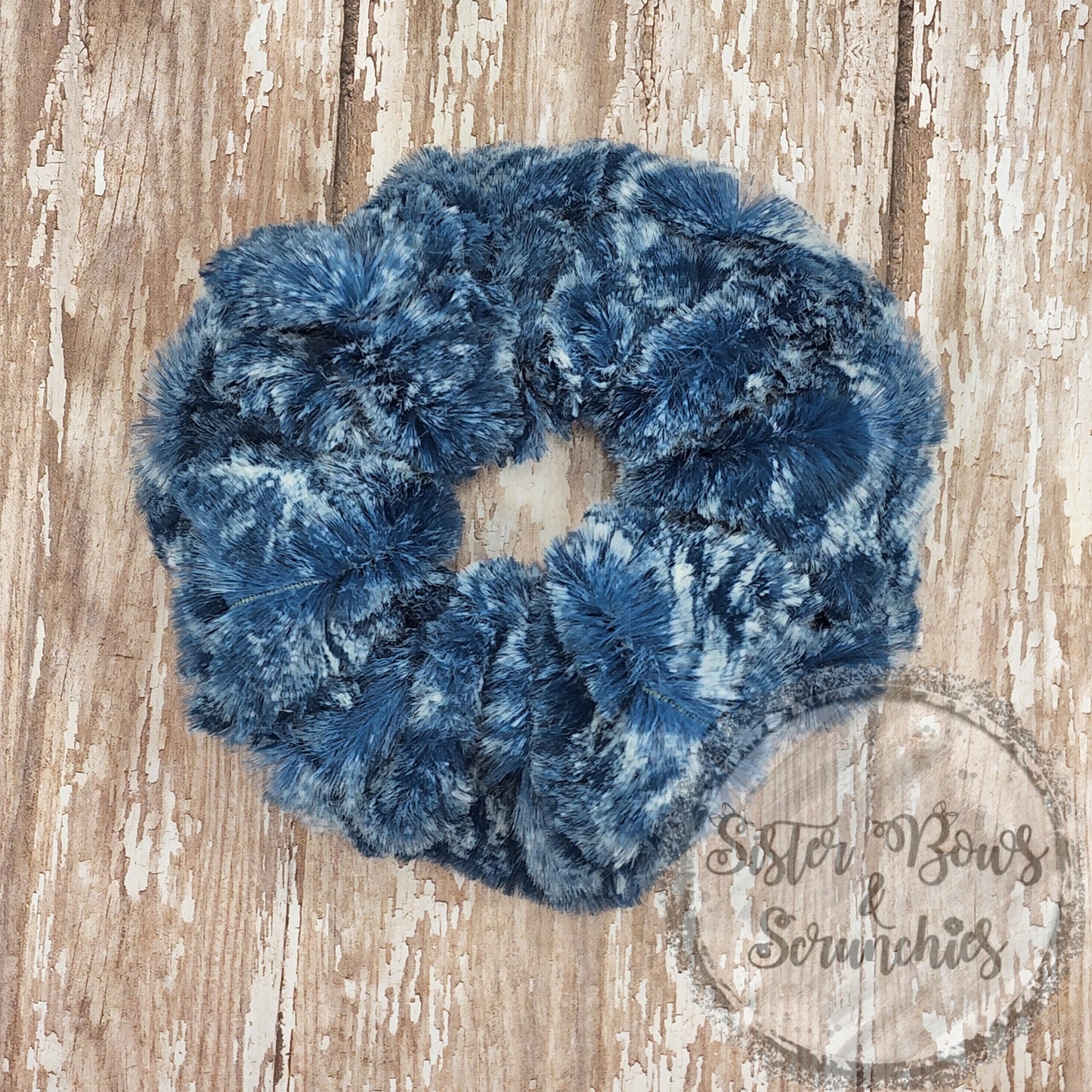 Hawke Bayou Luxe Minky Scrunchie